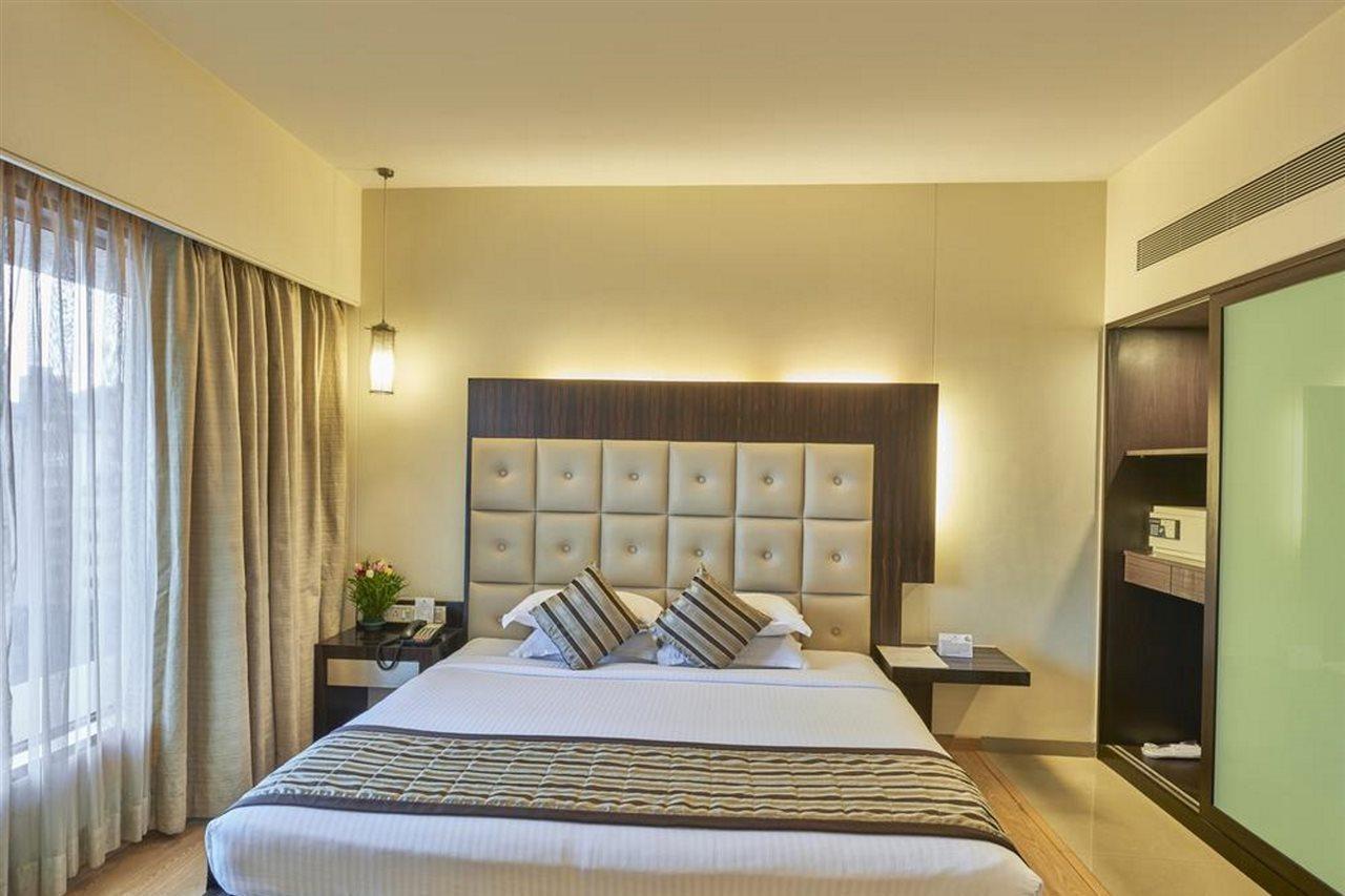 Hotel Krishna Palace Bombay