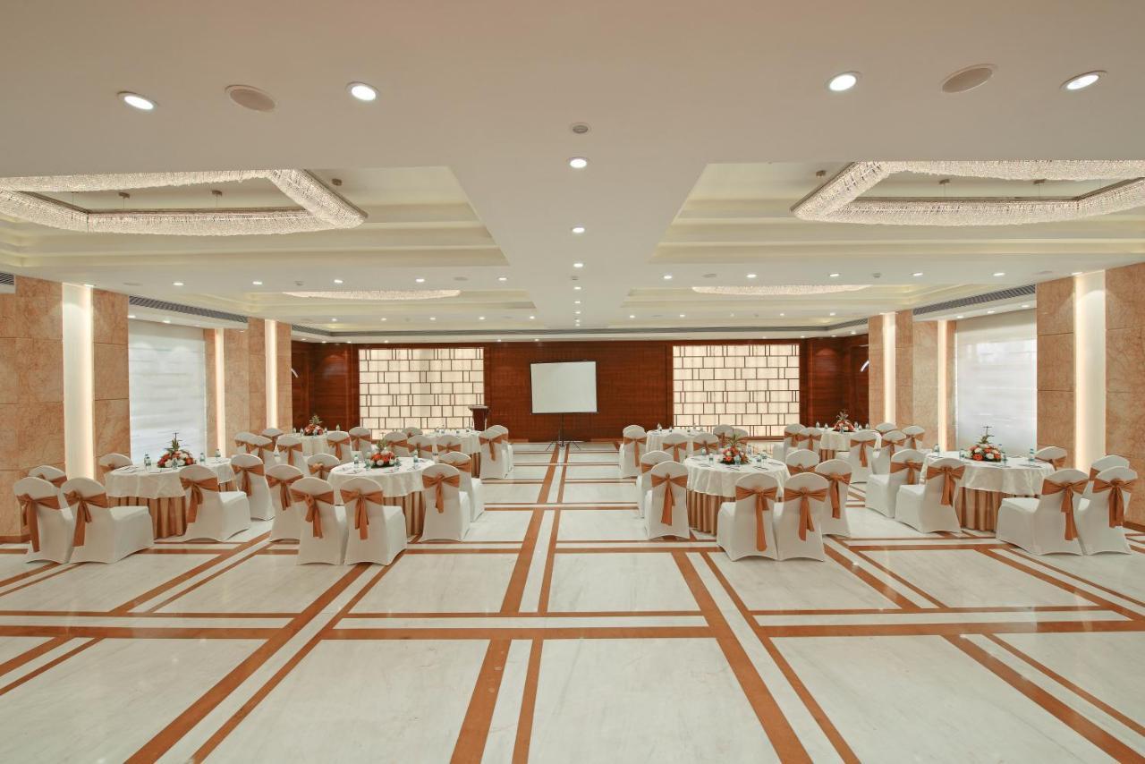 Krishna Palace Hotel Bombay